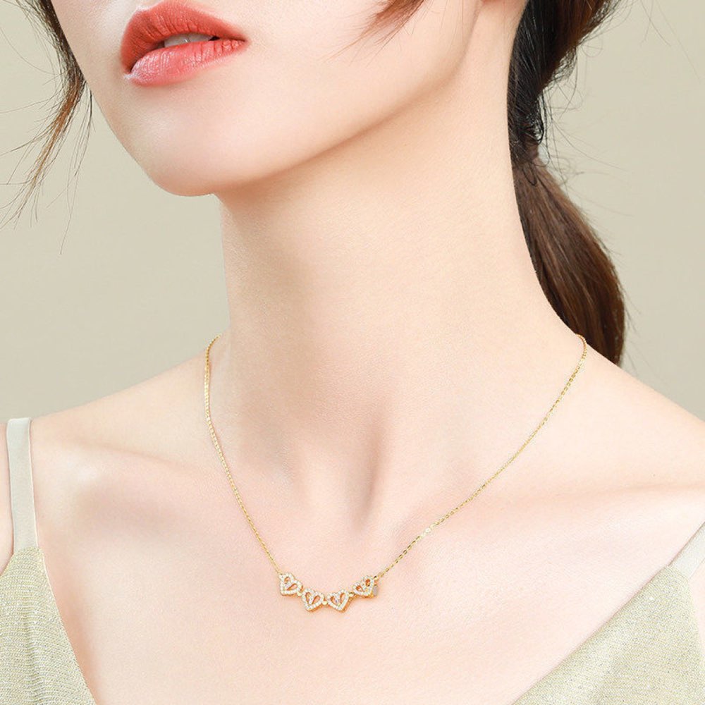 Heart clover pendant necklace